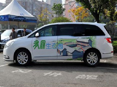 兴山户外车贴喷绘如何保持效果?